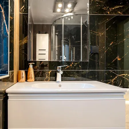 Elite Place Apartment *