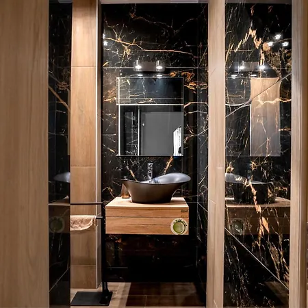 Elite Place Apartment